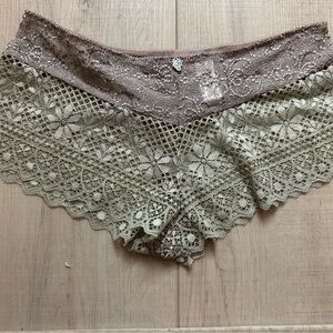Empreinte lace panties sage green and gray